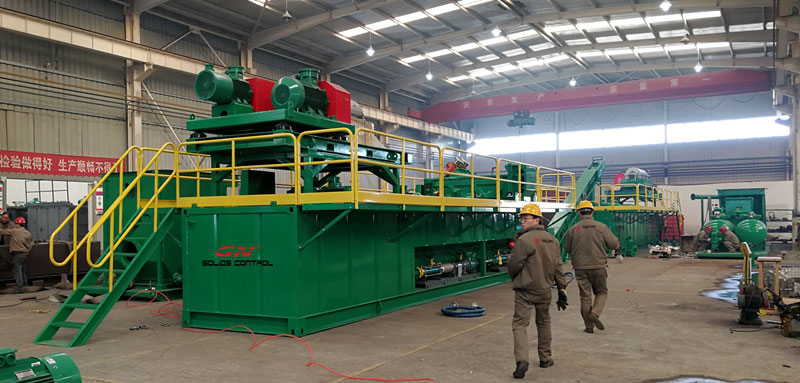 油污泥處理系統裝配中 油污泥處理系統裝配中